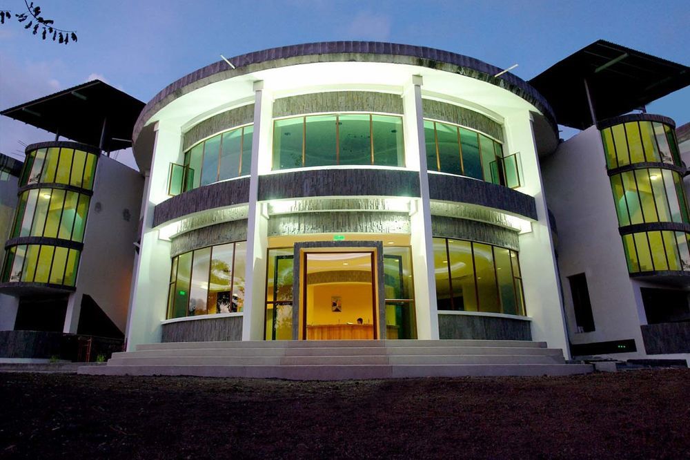 Galapagos Tortuga Bay Hotel ปูแอร์โตอาโยรา ภายนอก รูปภาพ