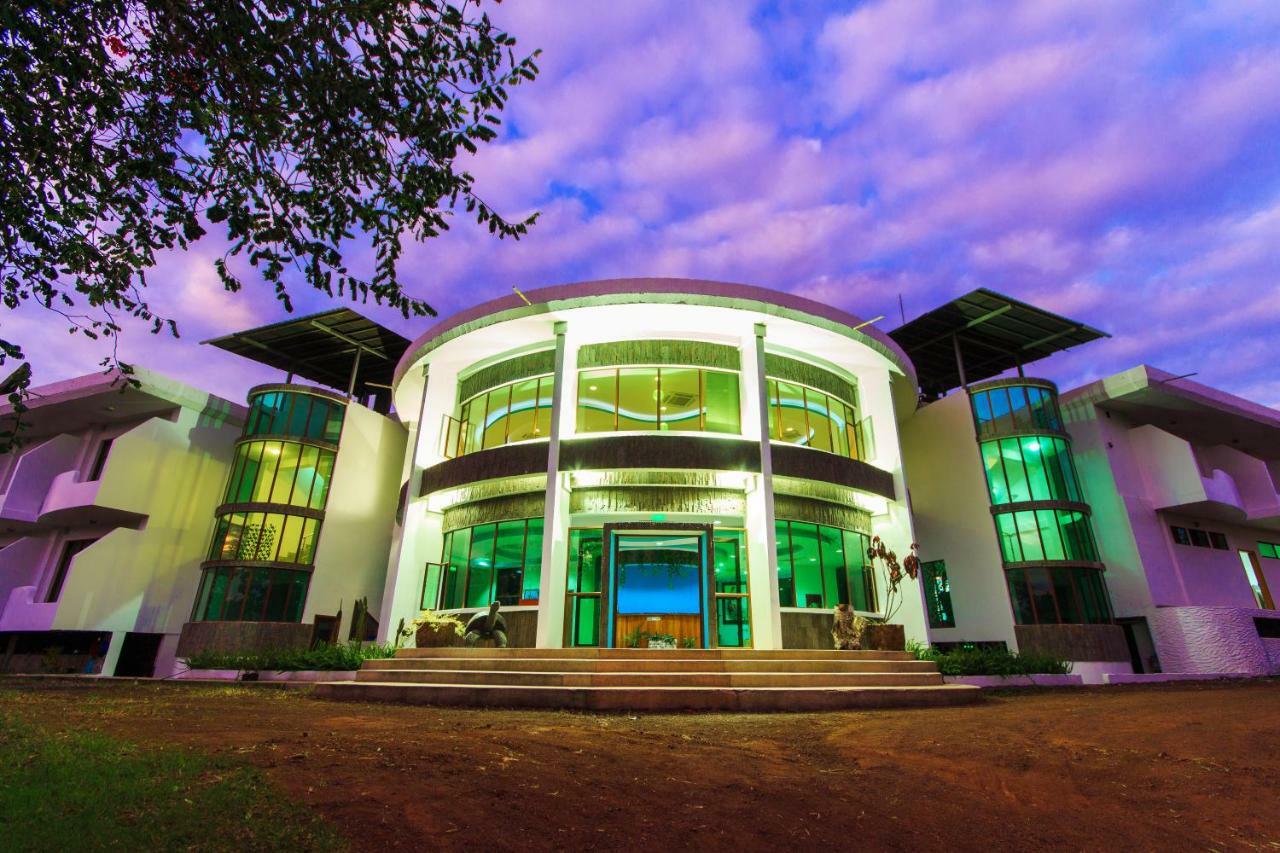 Galapagos Tortuga Bay Hotel ปูแอร์โตอาโยรา ภายนอก รูปภาพ